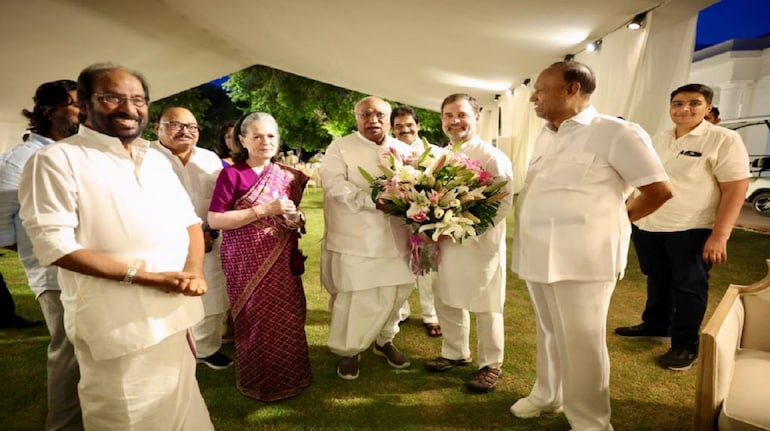 ରାହୁଲଙ୍କ ରାତ୍ରିଭୋଜନ ପାର୍ଟି : ଏକାଠି ହେଲେ ଇଣ୍ଡିଆ ମେଣ୍ଟର ସବୁ ଦଳର ସଦସ୍ୟ