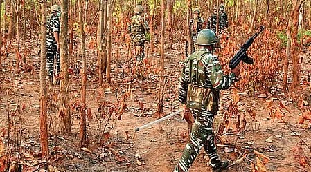 ମାଲକାନଗିରି ସୀମାନ୍ତ ଛତିଶଗଡ଼ରେ ପୁଲିସ-ନକ୍ସଲ ଗୁଳିବିନିମୟ: ୨ ମାଓବାଦୀ ନିହତ, ମାଓ ନେତା ପାପା ରାଓ ଥିବା ସନ୍ଦେହ