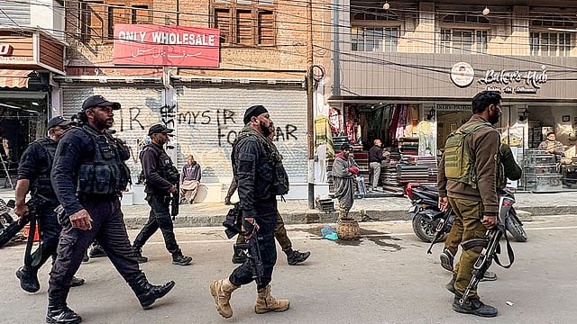 ଜମ୍ମୁରେ ହାଇଆଲର୍ଟ: ଆତଙ୍କବାଦୀଙ୍କ ସୂଚନା ଦେଲେ ମିଳିବ ୫ଲକ୍ଷ ପୁରସ୍କାର ରାଶି