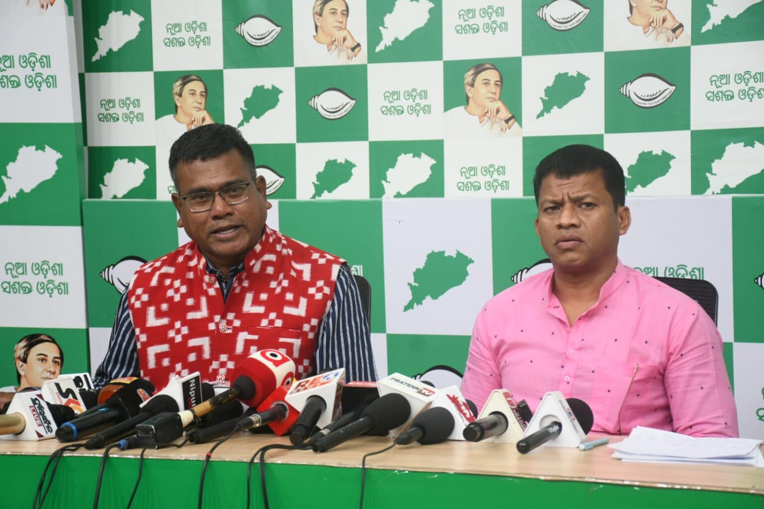 ଆଦିବାସୀଙ୍କ ଠାରୁ ଜଙ୍ଗଲ ଜମି ଅଧିକାର ଛଡାଇ ନେଲେ ମୋହନ ସରକାର: ବିଜେଡ଼ି